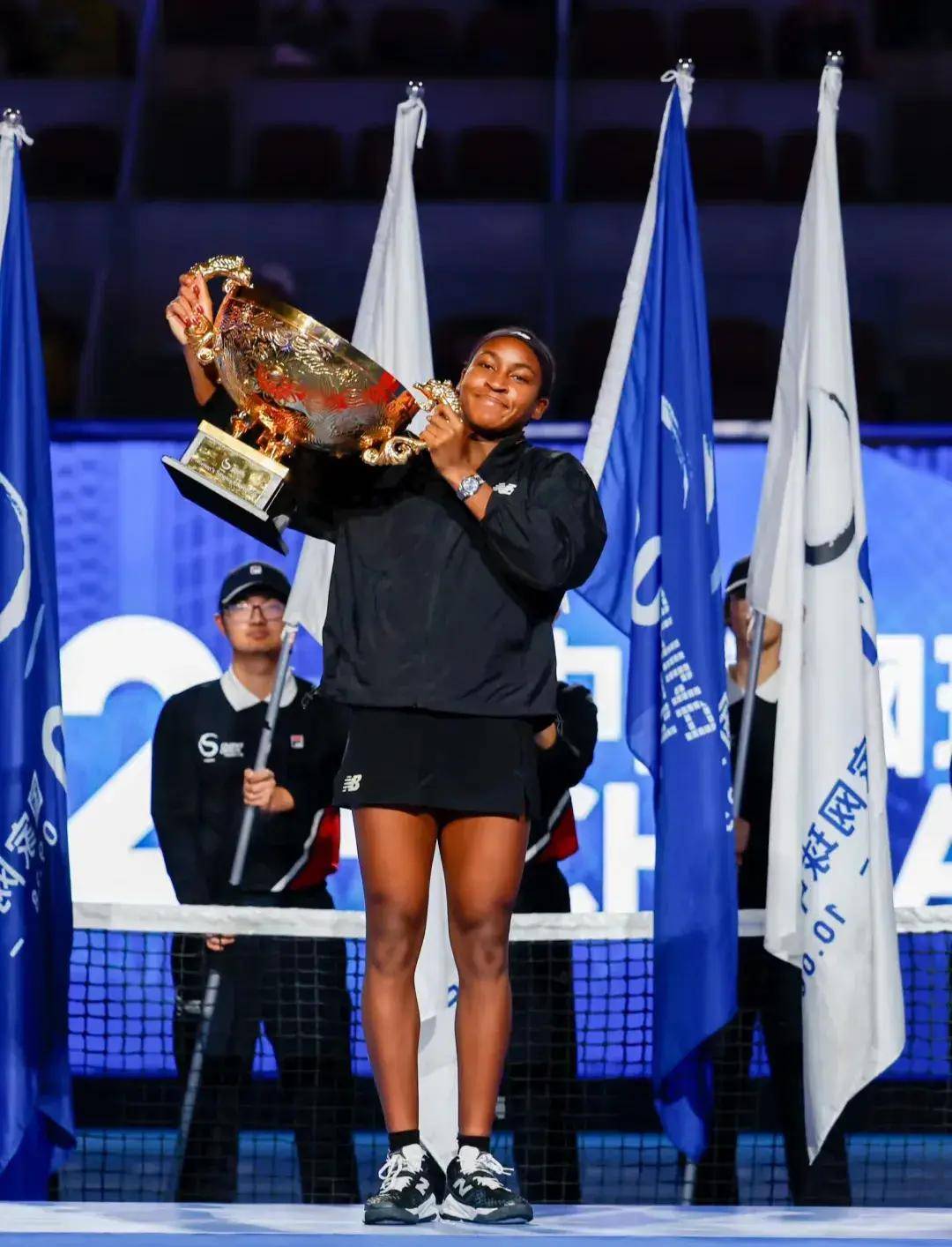 临危不乱 临危不乱