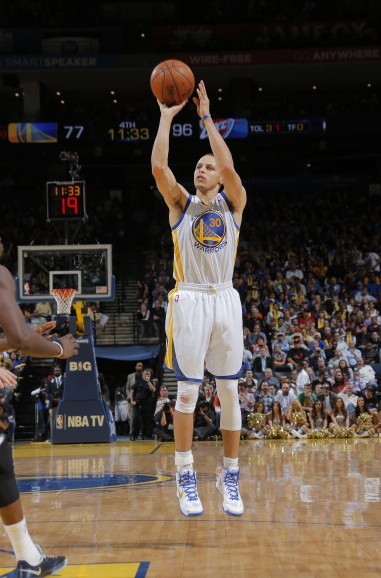 为球队后防 为球队后防