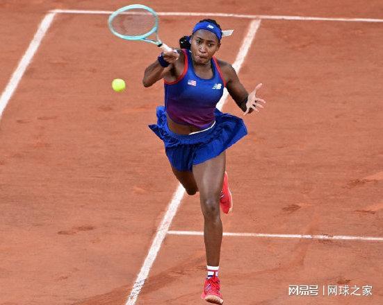 站稳了脚跟 站稳了脚跟