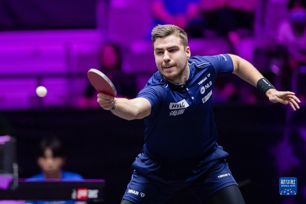 领先选手必 领先选手必