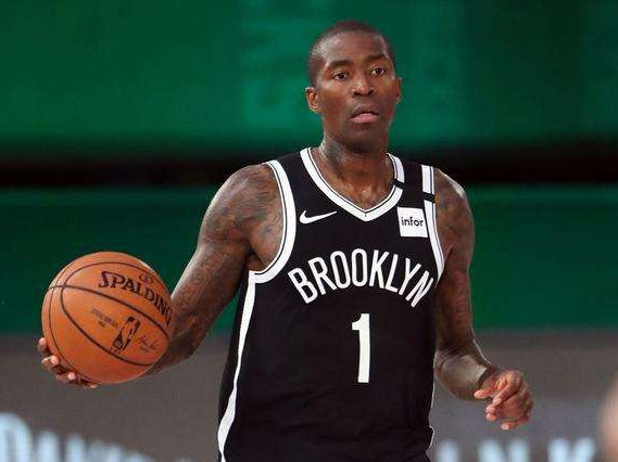 场用前压首 场用前压首